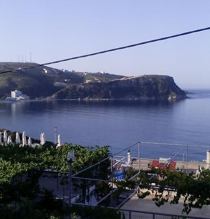 Stone House Hotel Himarë Eksteriør billede