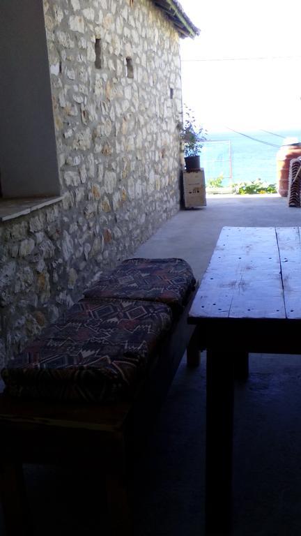 Stone House Hotel Himarë Eksteriør billede